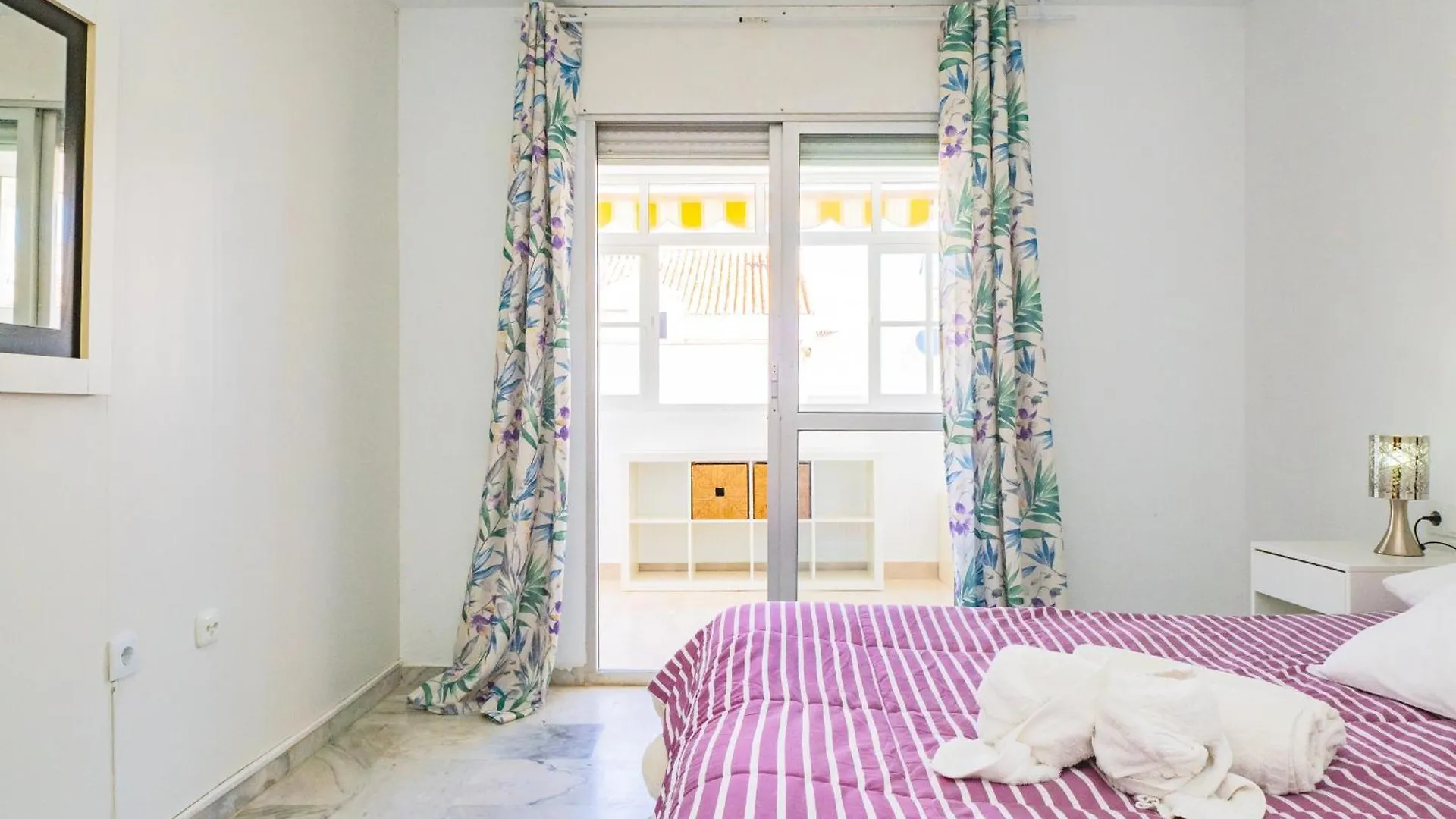 Cubo'S Apartamento De Lacroix & Pool Fuengirola Spain