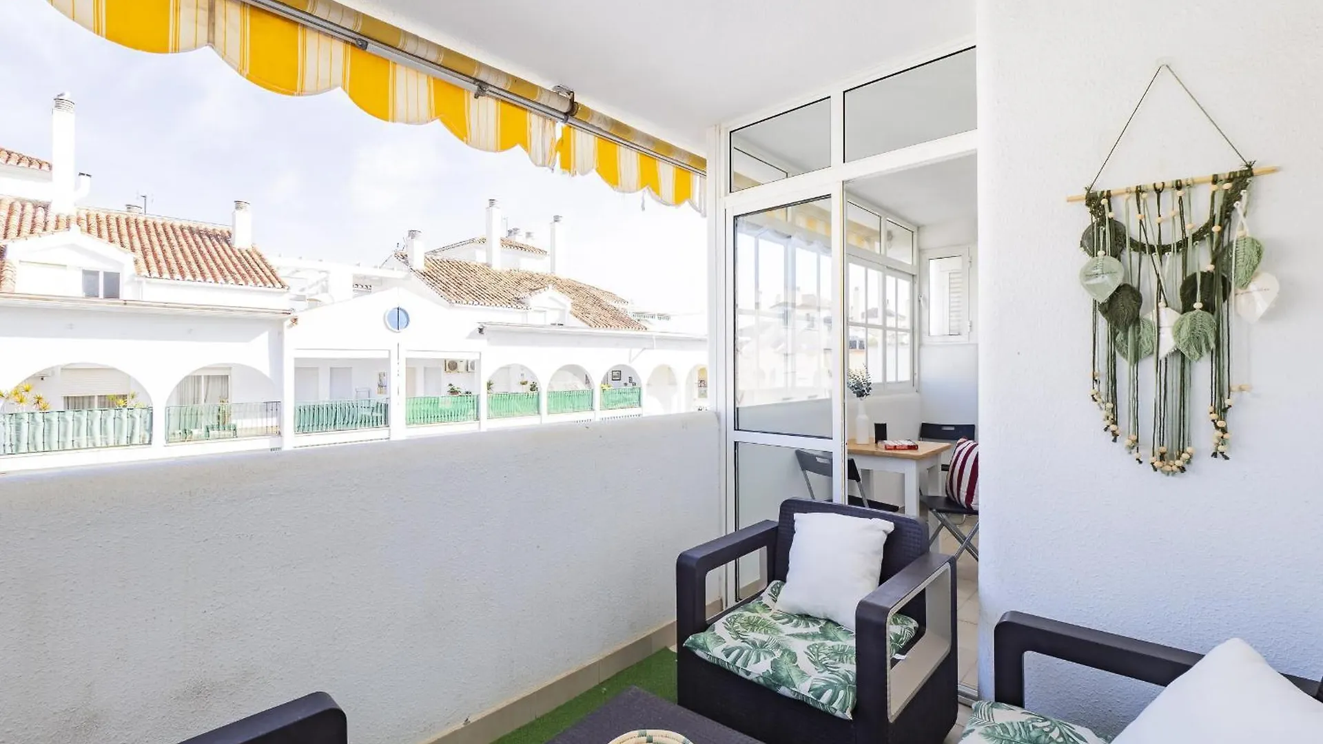 Cubo'S Apartamento De Lacroix & Pool Fuengirola 0*,  Espanha