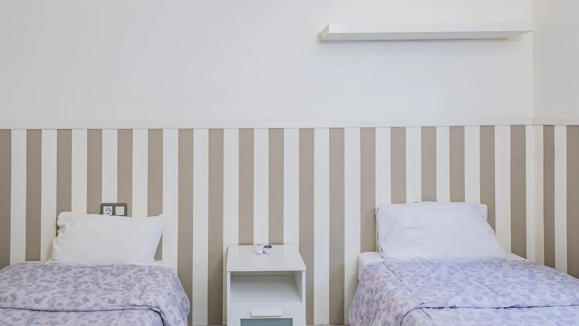 Lägenhet Cubo'S Apartamento De Lacroix & Pool Fuengirola